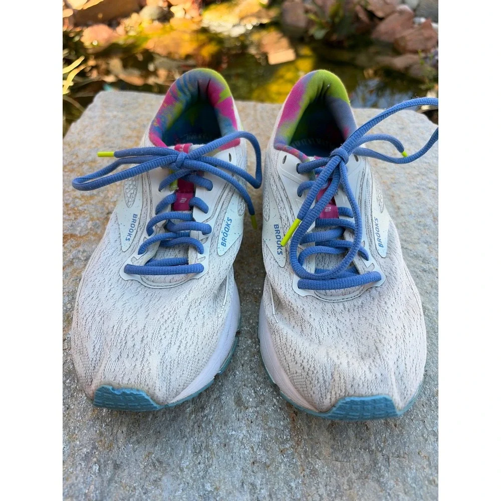 Brooks Trace 2 Womens Running Shoes White Blue Tie Dye 1203751B130 Size 8